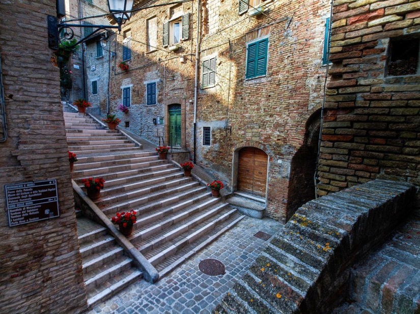 Where the Fairy tale lives: charming little towns in Italy