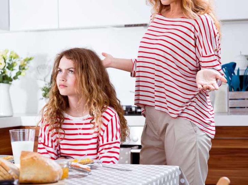 Who are "almond moms" and how do they ruin their children's lives? Who are "almond moms" and how do they ruin their children's lives?