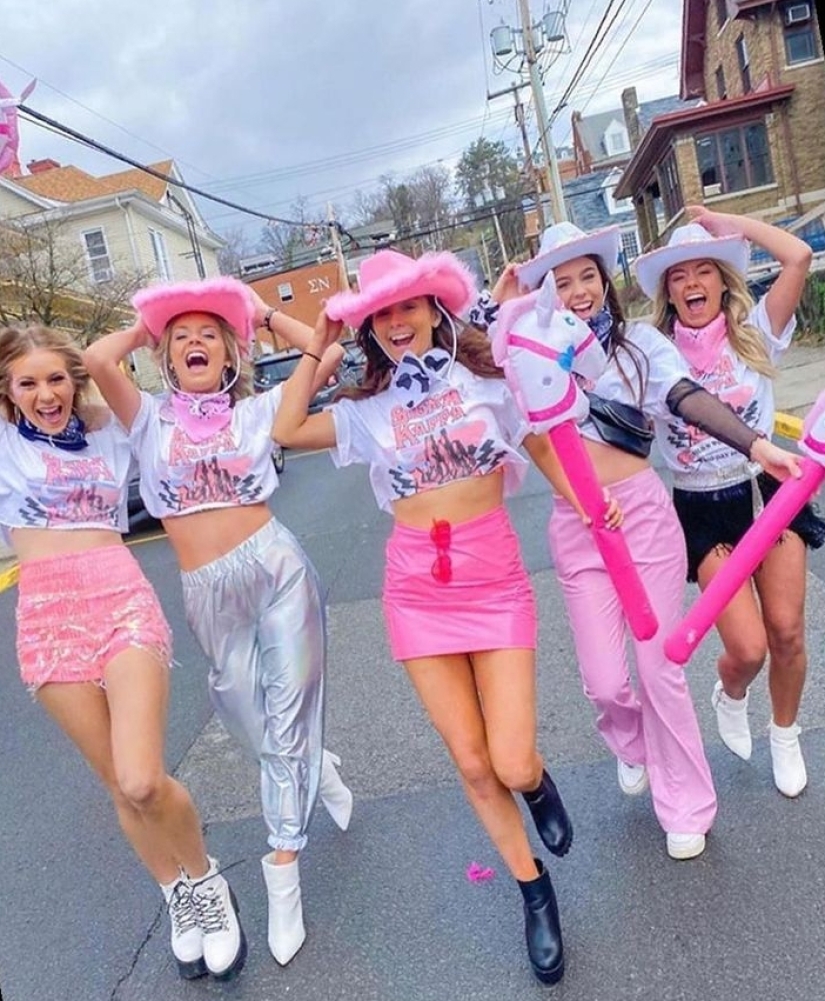 Who are space cowgirls and how did this fashionable aesthetic come about Who are space cowgirls and how did this fashionable aesthetic come about