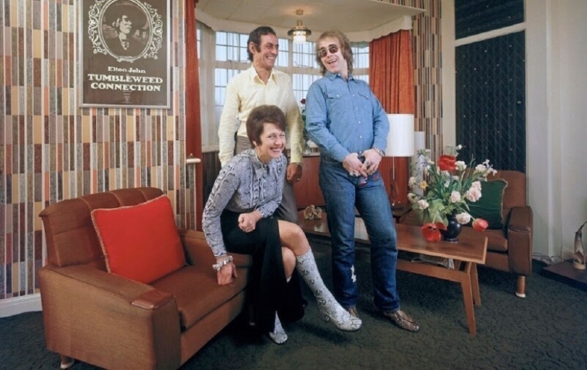 Who are you born into? Elton John and his Parents