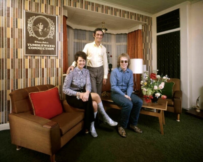 Who are you born into? Elton John and his Parents