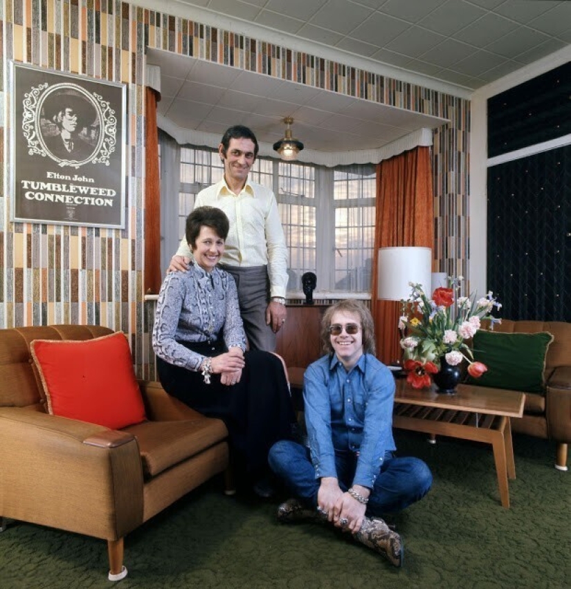 Who are you born into? Elton John and his Parents