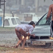 Who said that the weaker sex is a woman? Here are 13 photoproofs reverse