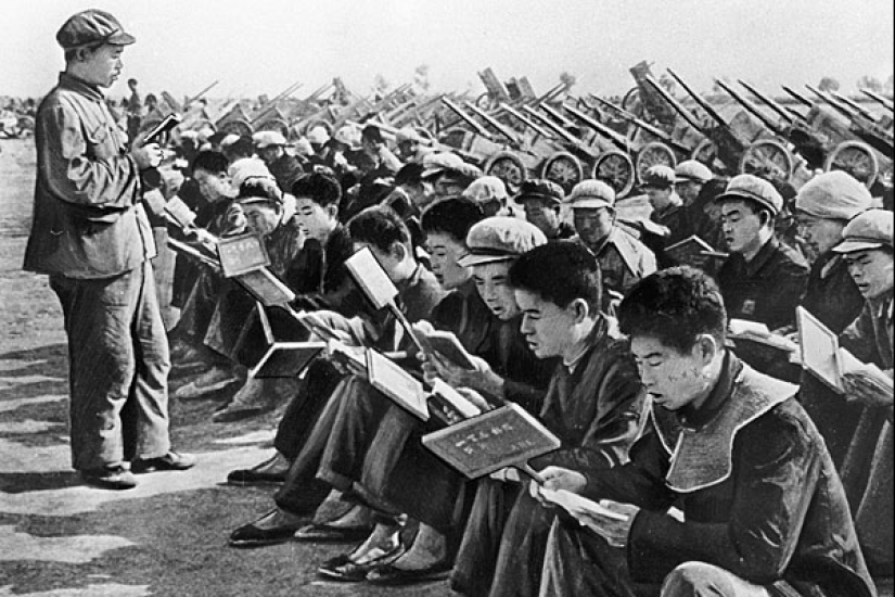 Who were the Red Guards of the Cultural Revolution Who were the Red Guards of the Cultural Revolution