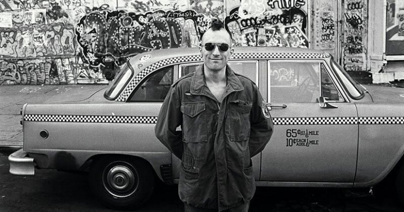 Why are taxis all over the world marked with checkers? Why are taxis all over the world marked with checkers?