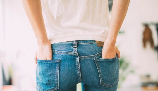 Why are the pockets on women's clothing always smaller than on men's?