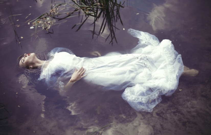Why in Russia girls sometimes drowned themselves after their wedding night Why in Russia girls sometimes drowned themselves after their wedding night