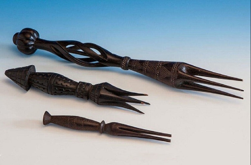 Why in the Middle Ages the church called the fork a "diabolical invention" Why in the Middle Ages the church called the fork a "diabolical invention"