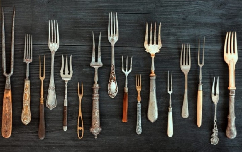 Why in the Middle Ages the church called the fork a "diabolical invention" Why in the Middle Ages the church called the fork a "diabolical invention"