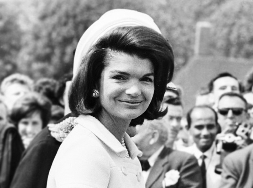 Why Jacqueline Kennedy was considered beautiful Why Jacqueline Kennedy was considered beautiful
