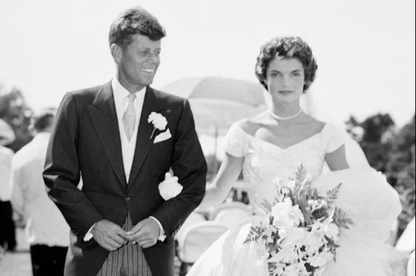Why Jacqueline Kennedy was considered beautiful Why Jacqueline Kennedy was considered beautiful