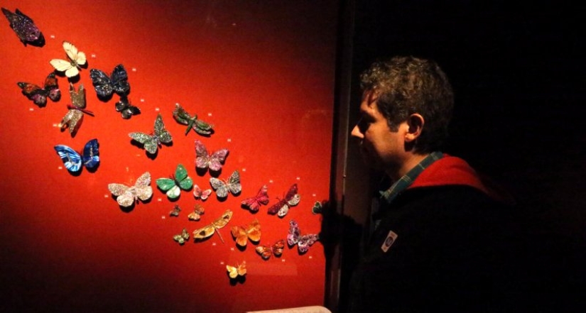 Why Joel Arthur Rosenthal is considered a living legend of jewelry art