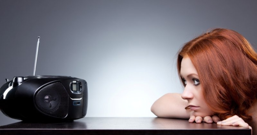 Why modern receivers the AM band, where there is some interference Why modern receivers the AM band, where there is some interference