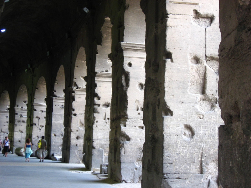 Why Rome's Colosseum, the Eternal City's calling card, looks so bad