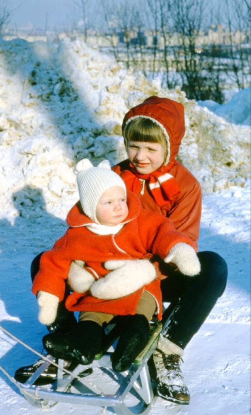 Winter sledding in the USSR Winter sledding in the USSR