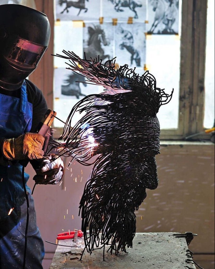 Wire sculpture Darius Hulea Wire sculpture Darius Hulea