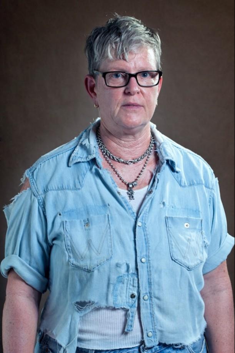 Women in the clothes of their exes — an unusual photo project by Carla Richmond