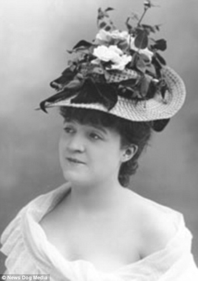 Women Who Ruled Paris from Bed: a scandalous catalog of 19th-century Parisian courtesans