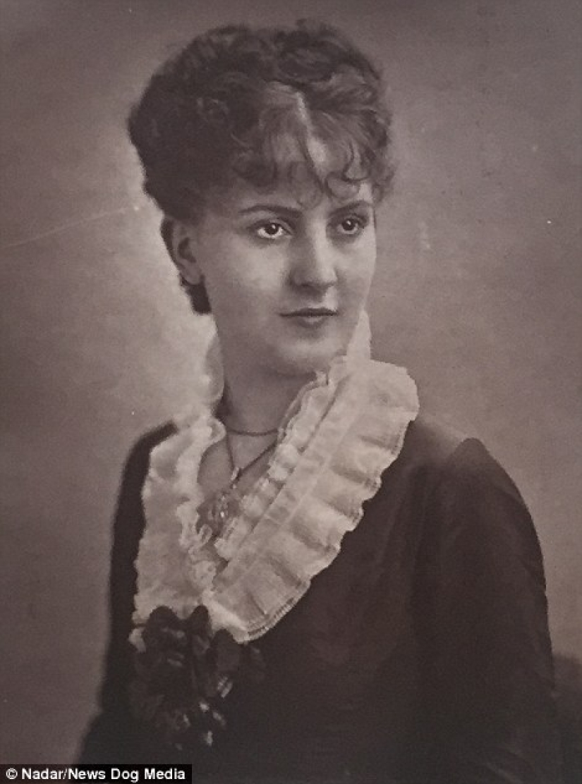 Women Who Ruled Paris from Bed: a scandalous catalog of 19th-century Parisian courtesans