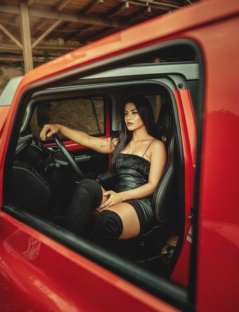 Women's happiness in the hot pictures of Brazilian photographer Thiago Bomfim Women's happiness in the hot pictures of Brazilian photographer Thiago Bomfim