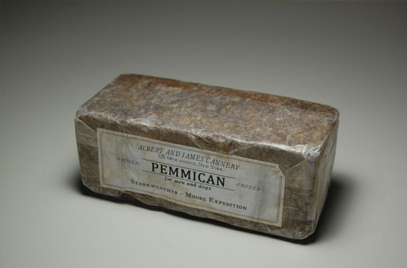 Wood bread, frog legs, and other dishes that were not invented from the good life