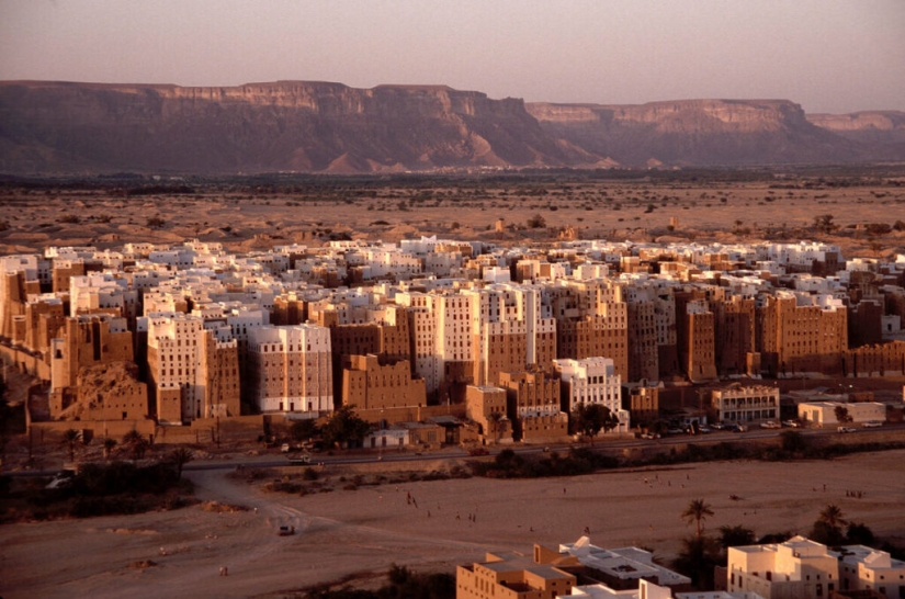 Yemeni Skyscrapers: Why is Shibam Called the &#39;Manhattan of the Desert&#39;?