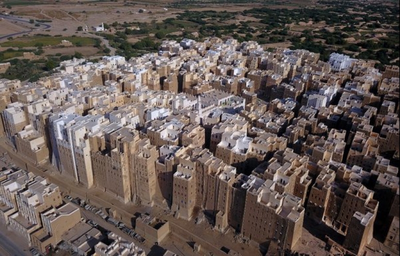 Yemeni Skyscrapers: Why is Shibam Called the &#39;Manhattan of the Desert&#39;?