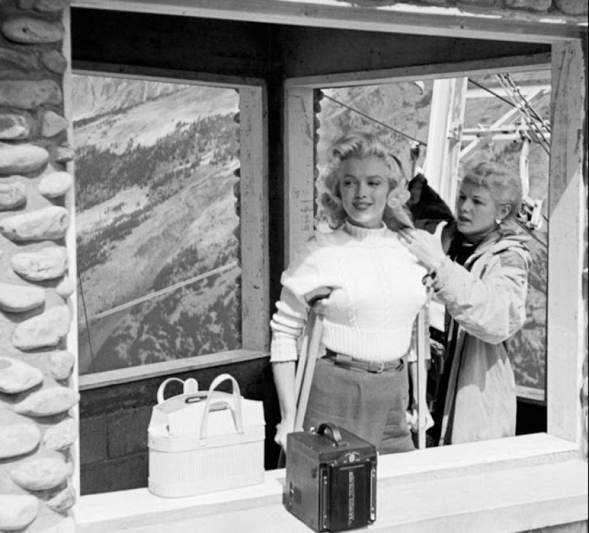 Yeso-la belleza no es un obstáculo: fotos raras de Marilyn Monroe en muletas Yeso-la belleza no es un obstáculo: fotos raras de Marilyn Monroe en muletas