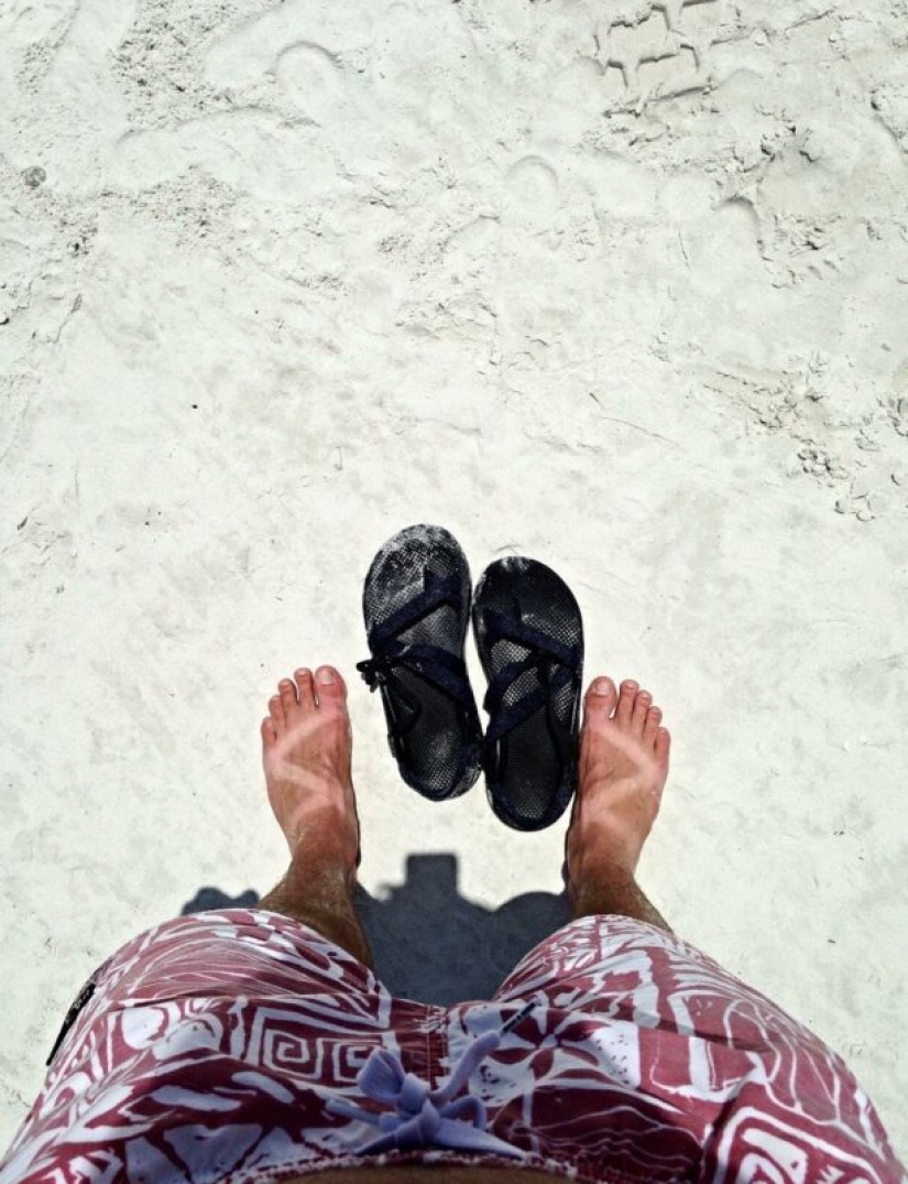 You need to sunbathe wisely, and here are 22 proofs