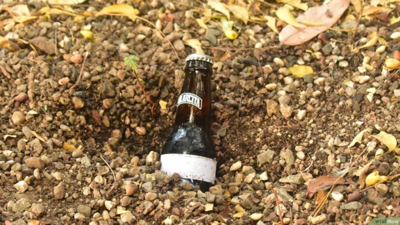 You won't believe how easy it is to cool a drink without a refrigerator! You won't believe how easy it is to cool a drink without a refrigerator!