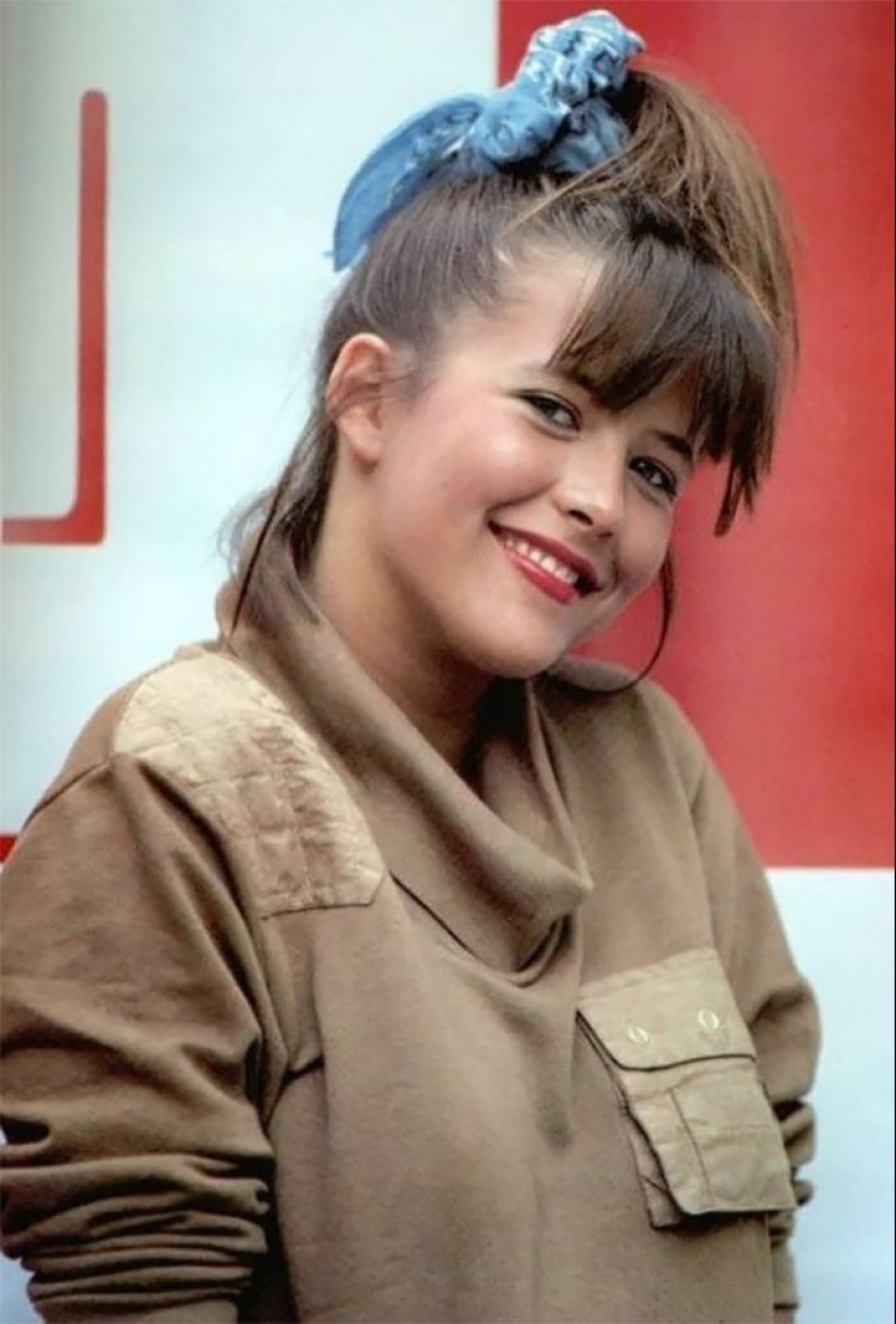 Young and Beautiful: 25 rare photos of Sophie Marceau from the 1980s