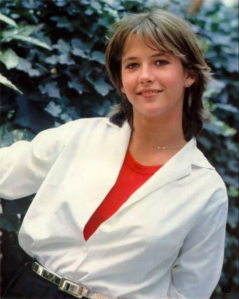 Young and Beautiful: 25 rare photos of Sophie Marceau from the 1980s